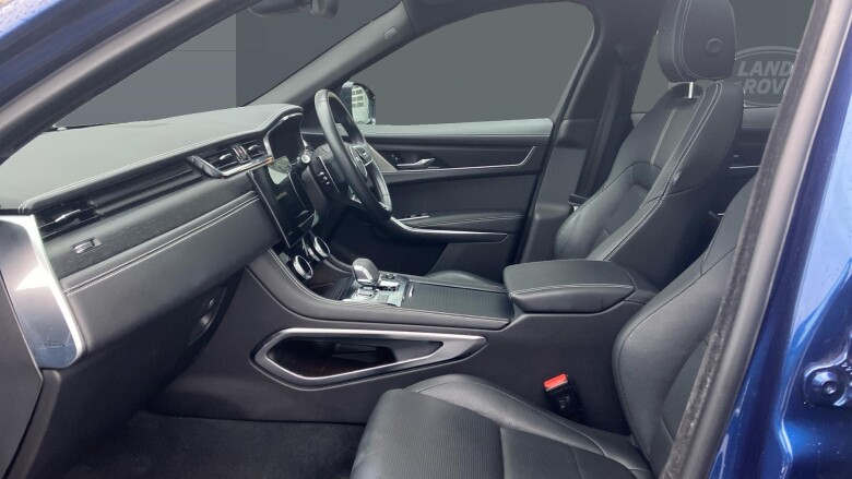Jaguar F-Pace 2.0 D200 R-Dynamic Black 5dr Auto AWD Diesel Estate